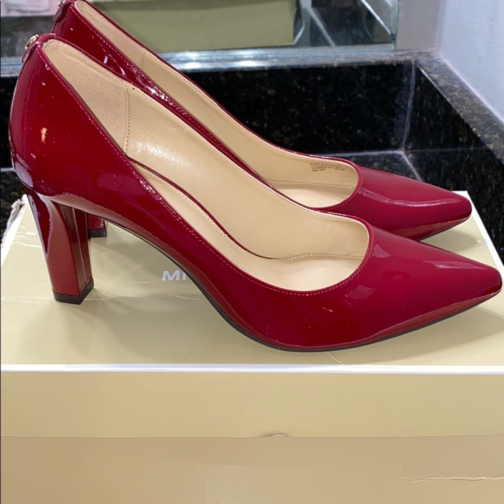 Michael Kors Abbi Flex Pump/Heel Size 8